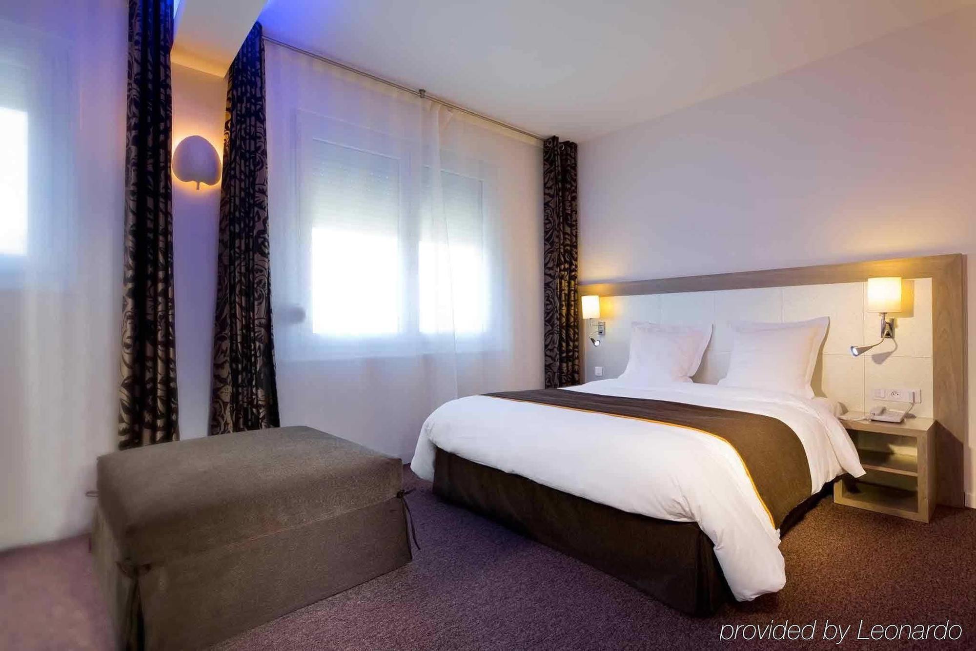 Mercure Calais Centre Exterior photo